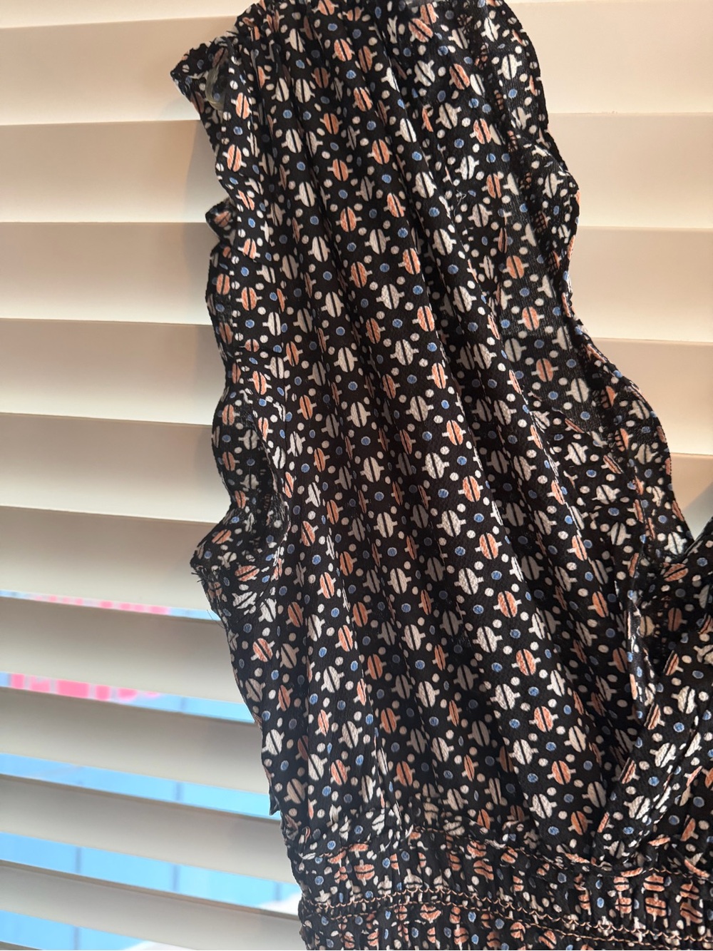 Women’s Large Smocked Waist Printed Wide-Leg Romper | Boho Chic | Flattering Fit - Picture 5 of 7